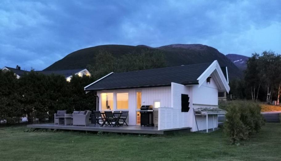 Feriehus Ved Sjoen Tomra Kültér fotó