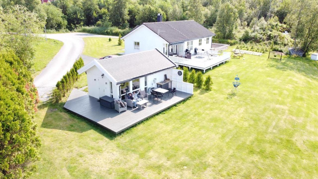 Feriehus Ved Sjoen Tomra Kültér fotó